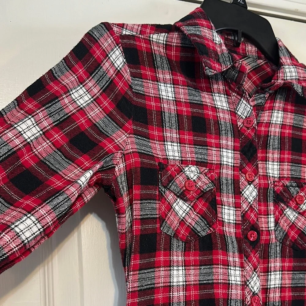 Plaid Button-Up Shirt - Red and Black - Picture 2 of 8